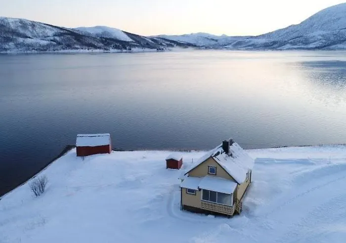 Feriehus Senja, Botnhamn *