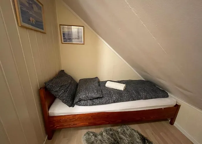 Feriehus Senja, Botnhamn *